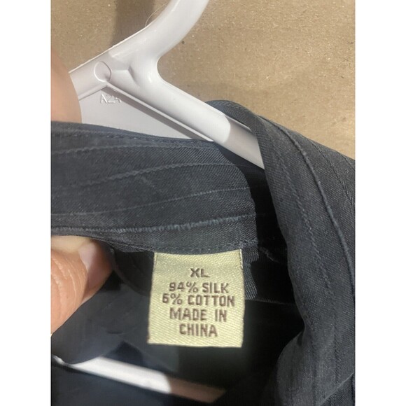 Tommy Bahama Shirt Mens XL Black 94%  Silk Short Sleeve Button Up Shirt - Picture 4 of 4